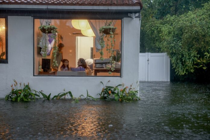 florida-declara-estado-de-emergencia-apos-inundacoes