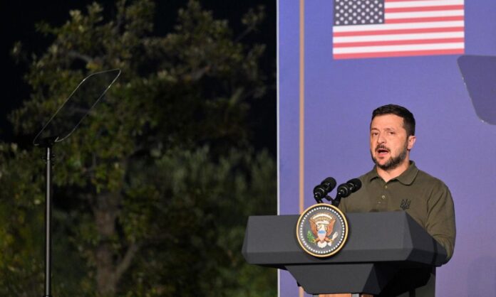 zelensky-diz-no-g7-que-acordo-de-seguranca-de-10-anos-com-os-eua-e-‘uma-ponte-para-entrar-na-otan’