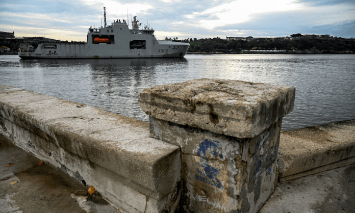navio-de-guerra-canadense-chega-a-cuba-depois-de-submarinos-da-russia-e-eua navio-de-guerra-canadense-chega-a-cuba-depois-de-submarinos-da-russia-e-eua