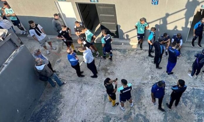 explosao-de-bomba-suspende-partida-de-futebol-na-argentina