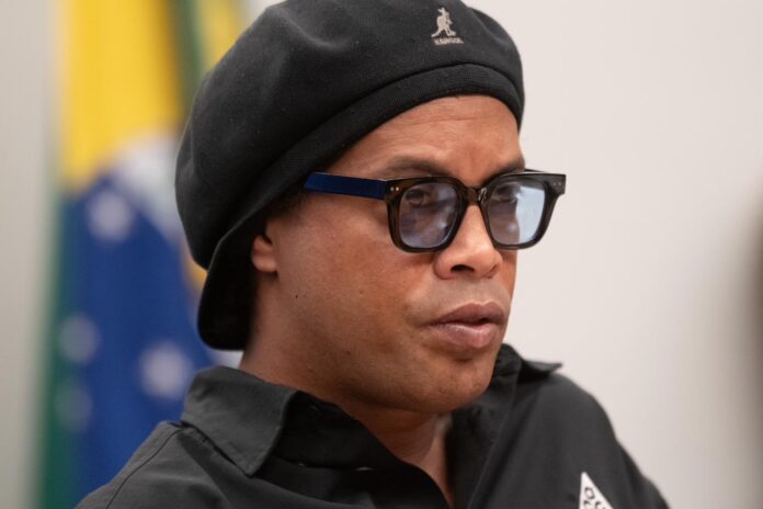 ronaldinho-desabafa-e-detona-selecao-brasileira:-“uma-vergonha”