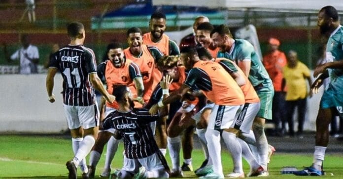 fluminense-de-feira-bate-o-jacobinense-e-mantem-lideranca-da-serie-b-do-baiano fluminense-de-feira-bate-o-jacobinense-e-mantem-lideranca-da-serie-b-do-baiano