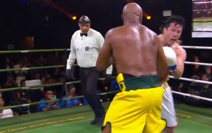 luta-entre-anderson-silva-e-chael-sonnen-termina-em-empate luta-entre-anderson-silva-e-chael-sonnen-termina-em-empate