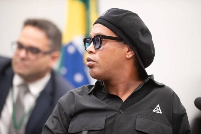 apos-criticar-a-selecao,-ronaldinho-gaucho-revela-acao-de-marketing