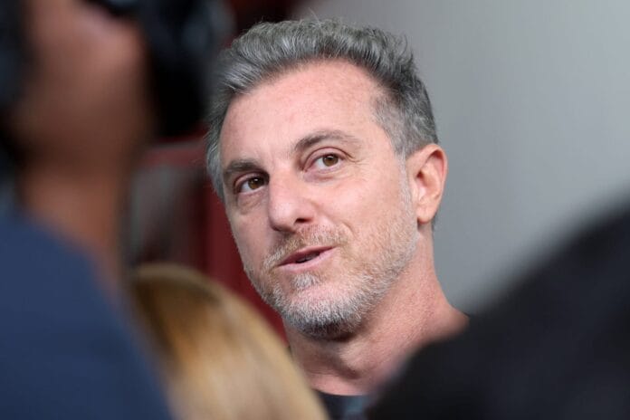 luciano-huck-cita-jovem-estuprada-pelo-pai-e-condena-pl-do-aborto