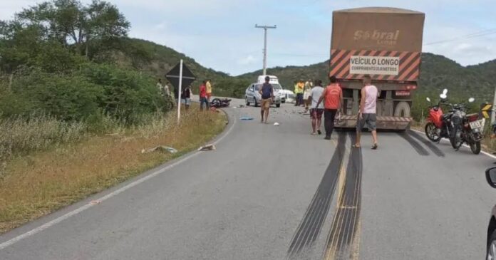 motociclista-morre-vitima-de-colisao-com-carreta-na-bacia-do-jacuipe