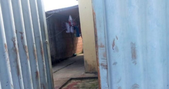 homem-ataca-a-facadas-ex-e-namorado-dela-apos-invadir-casa-no-extremo-sul-baiano