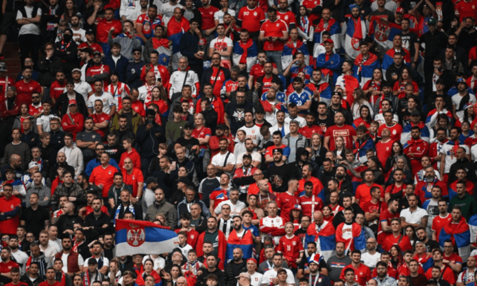 uefa-investiga-suspeita-de-atos-racistas-em-jogo-entre-servia-e-inglaterra-pela-eurocopa