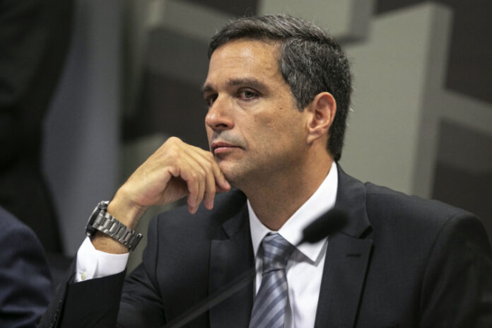 copom-mantem-selic-em-10,5%-ao-ano-em-meio-a-instabilidade-no-mercado-e-criticas-de-lula