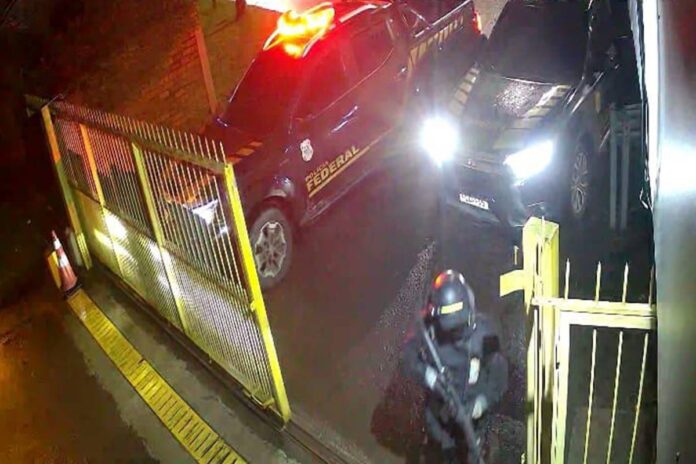 videos:-assalto-a-carro-forte-deixa-policial-morto-em-aeroporto-do-rs