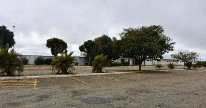 area-de-antigo-aeroporto-no-sudoeste-baiano-passara-por-estudo;-local-deve-servir-para-moradias