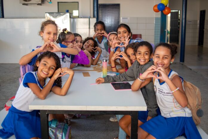 confira-como-foi-a-reinauguracao-da-escola-municipal-vereador-genivaldo-bispo-de-oliveira