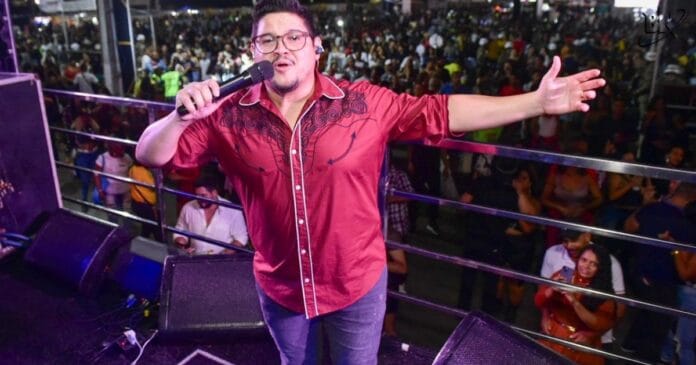 “me-sinto-preparado”,-diz-berguinho,-ex-seu-maxixe,-sobre-carreira-solo