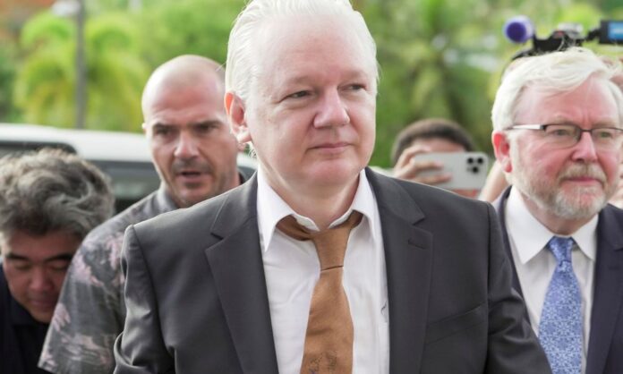 assange-se-declara-culpado-de-espionagem-diante-de-tribunal-de-justica-dos-eua