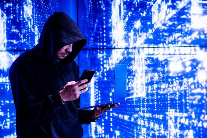 pcdf-apreende-equipamentos-de-grupo-que-aplica-golpe-do-falso-whatsapp