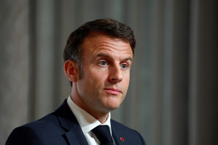 macron-faz-apelo-por-‘uniao-ampla’-para-evitar-vitoria-da-extrema-direita-no-2o-turno