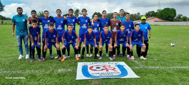 Escolinha de Futebol de Sao Jose de Alcobaca e Campea Regional da Copa Gazetinha de Base 2
