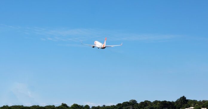governo-do-estado-entrega-pavimentacao-e-faixas-laterais-do-aeroporto-de-porto-seguro