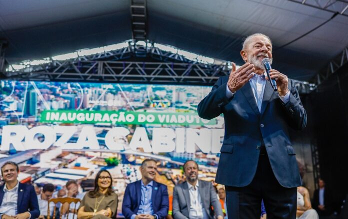 lula-preve-ascensao-de-le-pen-ao-poder-na-franca:-‘chegou-para-mim,-esta-chegando-para-ela’