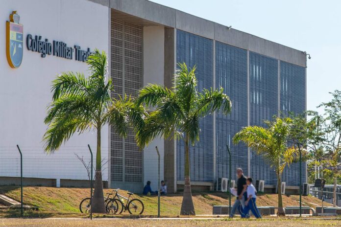 mp-pede-explicacoes-sobre-tratamento-a-alunos-atipicos-em-escola-da-pm