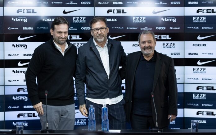 ceo-ve-corinthians-com-potencial-para-ser-maior-time-do-brasil,-mas-avisa:-‘no-comeco-e-sofrimento’