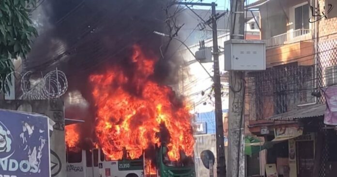 homens-que-atearam-fogo-em-onibus-na-estrada-das-barreiras-sao-soltos;-pm-critica-decisao,-em-nota