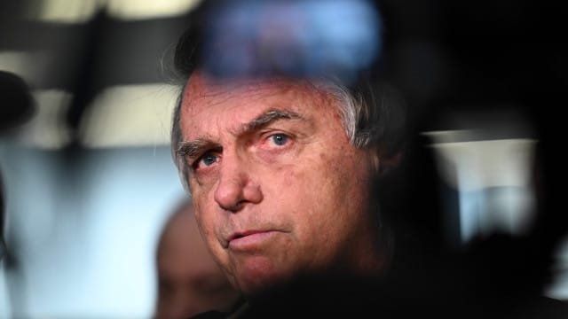 pf-diz-que-bolsonaro-custeou-viagem-aos-eua-com-dinheiro-de-joias
