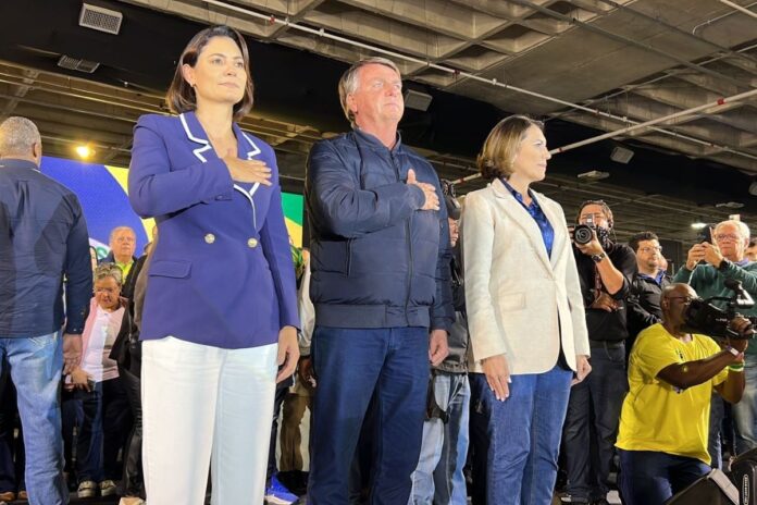 “mao-de-deus”-salvou-trump,-maior-lider-conservador,-diz-bolsonaro