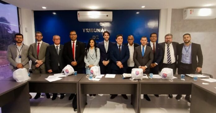 com-primeira-mulher-auditora-no-tribunal-pleno,-tjdf-ba-elege-presidente-e-vice-presidente