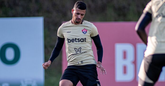 com-reforcos,-vitoria-viaja-para-encarar-o-fortaleza;-confira-lista-de-relacionados