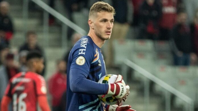 bento-vai-para-o-al-nassr-como-goleiro-brasileiro-mais-caro