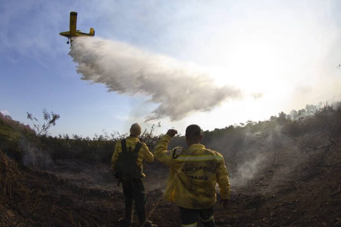 fogo-no-pantanal:-falta-tripulacao-para-atuar-nos-combates-aereos