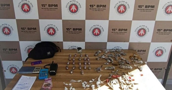 pm-prende-homem-com-maconha,-cocaina-e-haxixe-no-sul-baiano