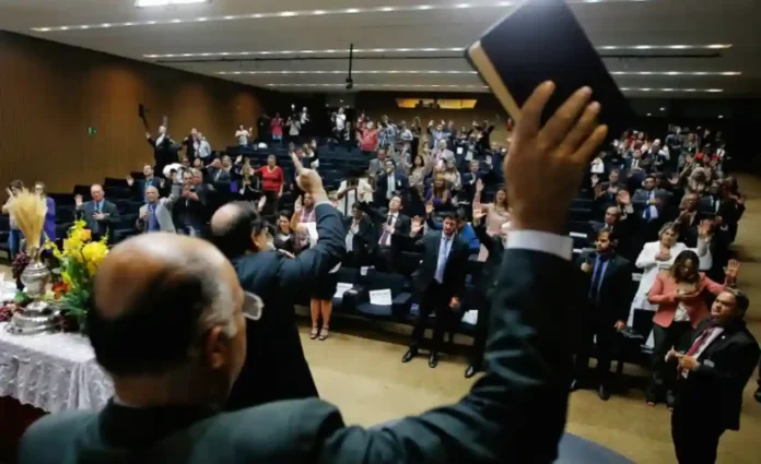 datafolha:-evangelicos-de-sp-sao-contra-pastores-indicarem-voto-em-candidatos