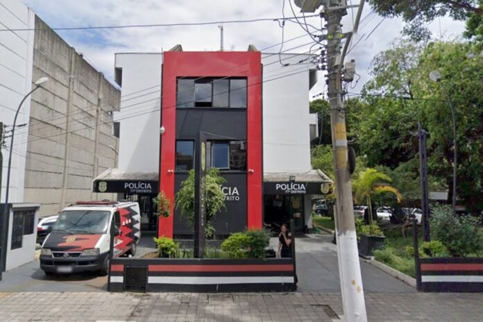 mae-e-filha-sao-encontradas-mortas-abracadas-dentro-de-casa-no-centro