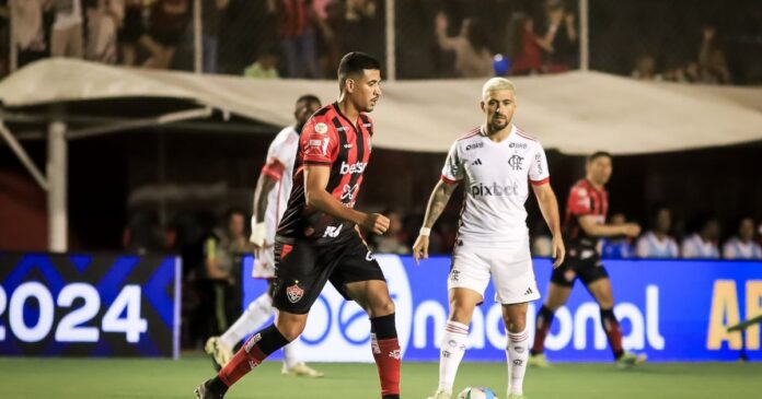 no-barradao,-vitoria-perde-pro-flamengo-e-fecha-1°-turno-da-serie-a-dentro-do-z4