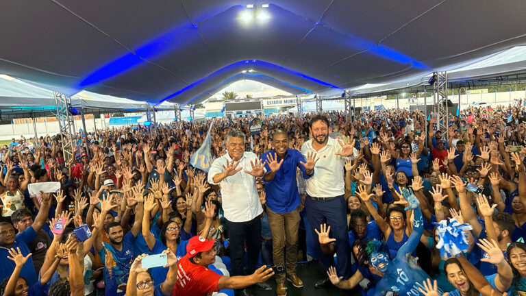 Gilvan Produções oficializa candidatura à reeleição ao cargo de prefeito em evento com mais de três mil pessoas em Prado