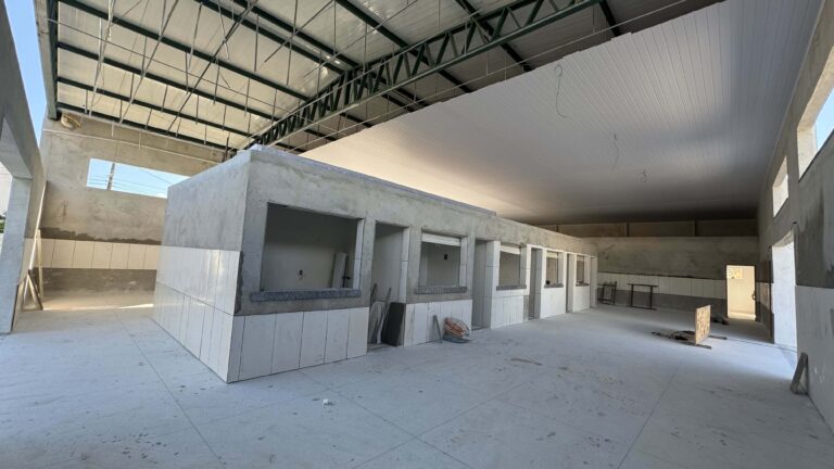 Estão na fase final as obras de construção do Mercado do Peixe de Alcobaça