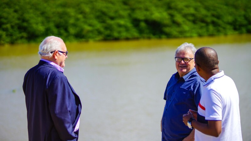Visita tenica dos engenheiros responsaveis pela construcao da nova ponte sobre o Rio Jucurucu em Prado 5