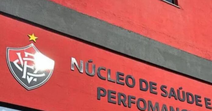 vitoria-retira-letreiro-com-erro-de-portugues-apos-publicacao-de-dudu