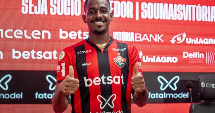 edu-e-apresentado-pelo-vitoria-e-projeta-primeiro-jogo-diante-da-torcida