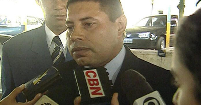 recordar-ensina-–-a-gaiola-de-ouro-dos-deputados-de-brasilia