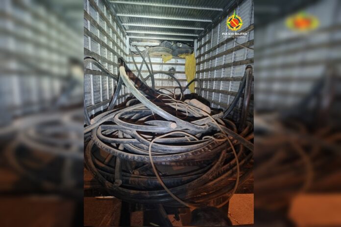ladroes-furtam-1,5-tonelada-de-cabos-de-transmissao-no-df.-veja-video