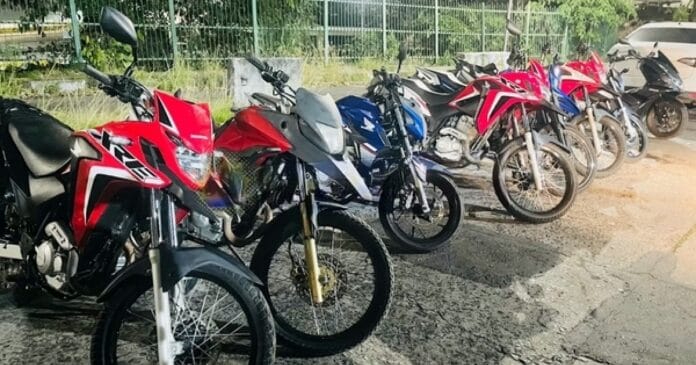 policia-militar-localiza-oito-motos-com-restricao-de-roubo-em-dois-bairros-de-salvador
