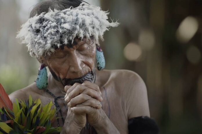 veja-cena-exclusiva-do-documentario-o-contato,-de-vicente-ferraz