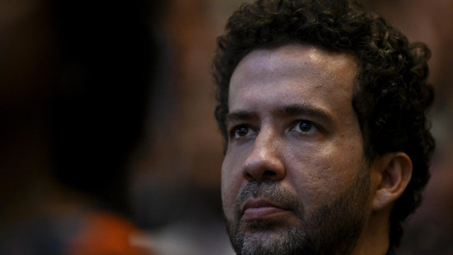 janones-cumpre-acordo-judicial-e-pede-desculpa-a-kim-kataguiri-por-chama-lo-de-nazista