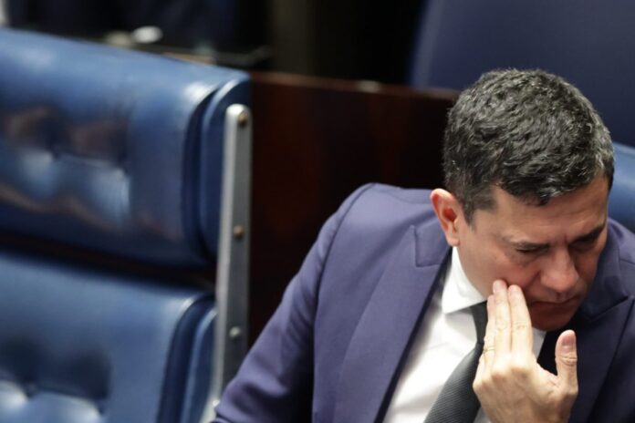 moro-e-criticado-por-silencio-sobre-alexandre-de-moraes