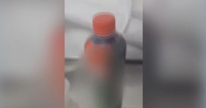 menino-de-oito-anos-precisa-ser-internado-apos-beber-soda-caustica-em-minas-gerais