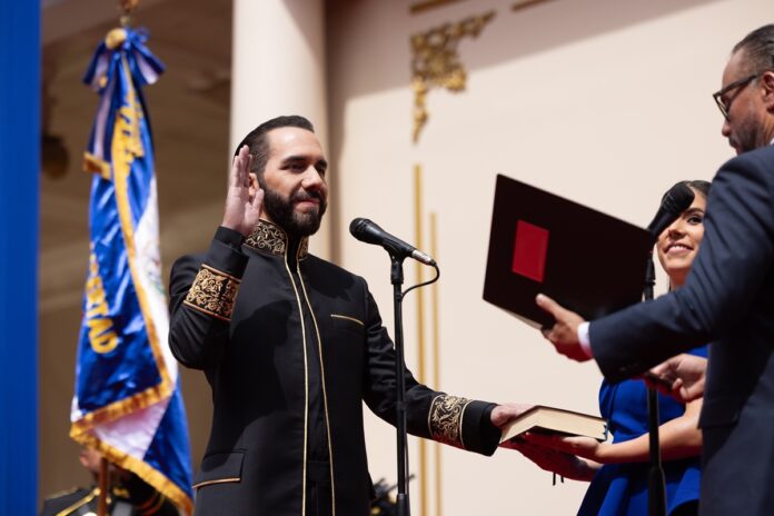presidente-de-el-salvador-se-reune-com-lider-mercenario-dos-eua