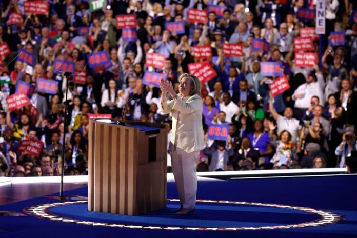 hillary-diz-que-kamala-garantira-o-direito-ao-aborto:-“nosso-tempo”